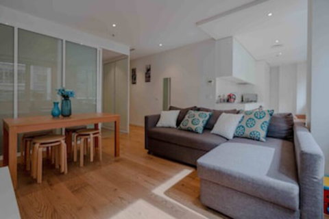 Absolute Collins - Accommodation Nelson Bay 0