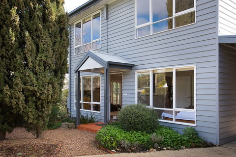 Accolade - Accommodation Nelson Bay 0