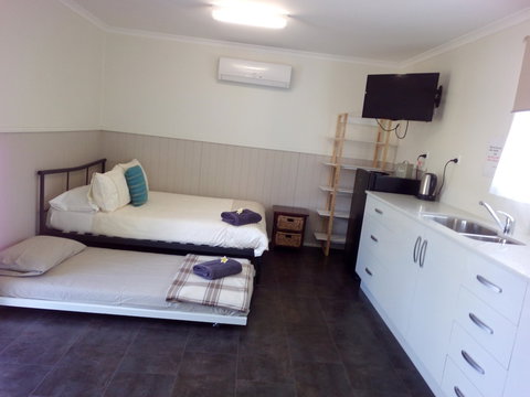 Silver Wattle Caravan Park - Accommodation Nelson Bay 3
