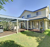 Sea Whispers - Nelson Bay Accommodation.com