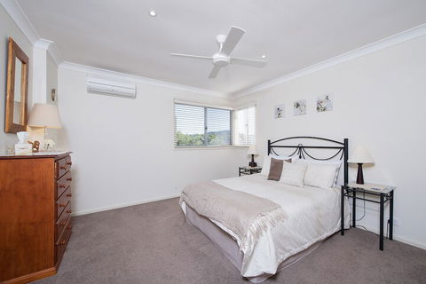 Sea Whispers - Nelson Bay Accommodation.com 1