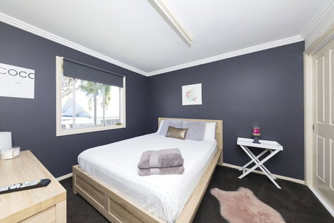La Casa - Nelson Bay Accommodation.com 3