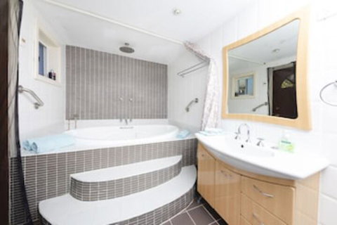 La Casa - Nelson Bay Accommodation.com 0