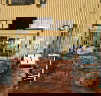 Parry Creek Farm Tourist Resort  Caravan Park - Accommodation Nelson Bay