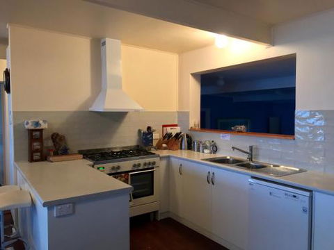 The Beach Shack - Accommodation Nelson Bay 3