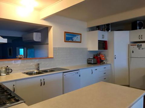 The Beach Shack - Accommodation Nelson Bay 1