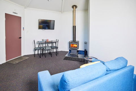 Namar Yurt - Accommodation Nelson Bay 4