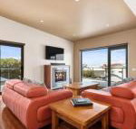 Apollos - Accommodation Nelson Bay