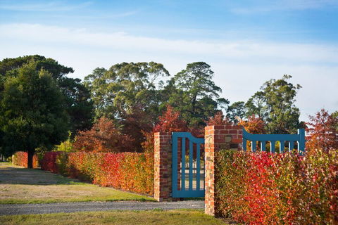 Paul Bangay The Farmhouse - Accommodation Nelson Bay 1
