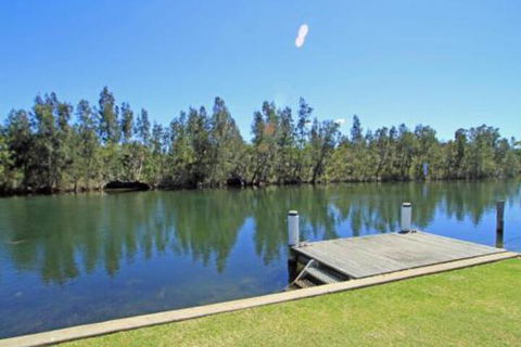Ranu House Waterfront - Nelson Bay Accommodation.com 0
