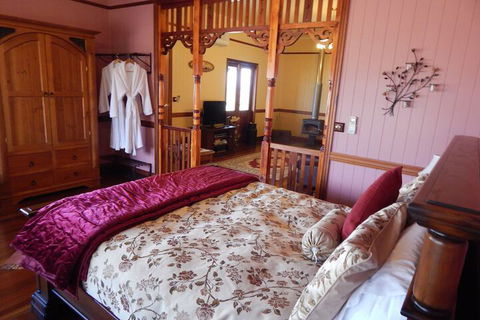 R On The Downs BnB & Spa Cottages - Accommodation Nelson Bay 4
