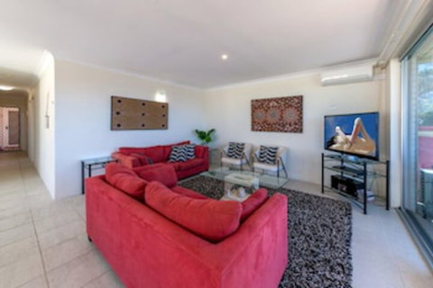 Laman Lodge Unit 5 15 Laman Street - Accommodation Nelson Bay 0