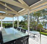 Morisset Bay Waterfront Views Lake House looking over Trinity Marina - Accommodation Nelson Bay