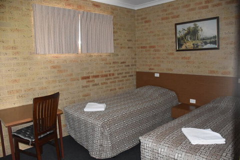 Valley Views Motel & Chalets - Accommodation Nelson Bay 5