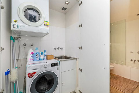 Furnished Apartment Walk To Bondi Beach - Accommodation Nelson Bay 1