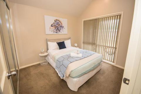 The Pitch - Accommodation Nelson Bay 2
