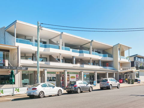 Footprints At Fingal Bay - Nelson Bay Accommodation.com 5