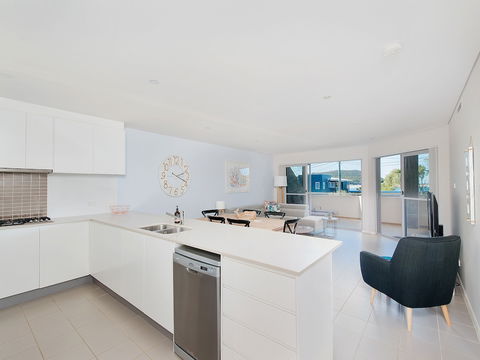 Footprints At Fingal Bay - Nelson Bay Accommodation.com 4