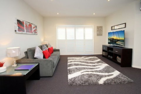 Pacific Blue Apartment 258 265 Sandy Point Road - Accommodation Nelson Bay 0