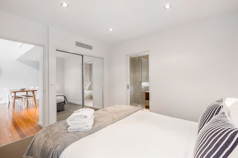 Melbourne Holiday Apartments Williamstown - Accommodation Nelson Bay 3