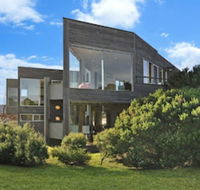 Whispers - Accommodation Nelson Bay