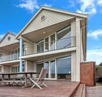 RUBYS BEACHFRONT - Accommodation Nelson Bay