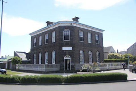 The Ivy Bank - Accommodation Nelson Bay 0