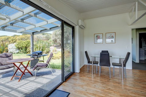 Lagoons Bay Garden Pavillion 2 - Accommodation Nelson Bay 6