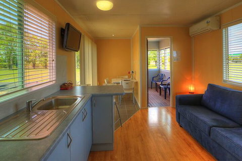 August Moon Caravan Park - Accommodation Nelson Bay 6