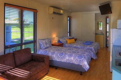 August Moon Caravan Park - Accommodation Nelson Bay 7