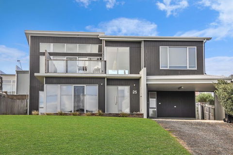 Tonic On South - Accommodation Nelson Bay 0
