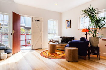 VERA, 1BDR South Melbourne Apartment - Accommodation Nelson Bay 3