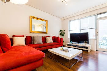 SELENA, 2BDR South Yarra Apartment - Accommodation Nelson Bay 0