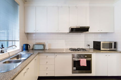 SELENA, 2BDR South Yarra Apartment - Accommodation Nelson Bay 2