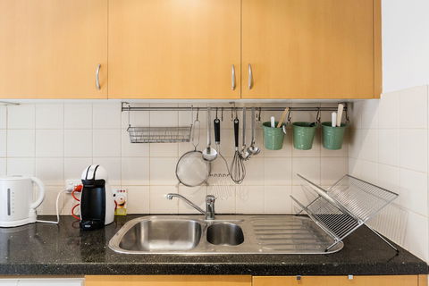 NAOMI, 2BDR South Melbourne Apartment - Accommodation Nelson Bay 2