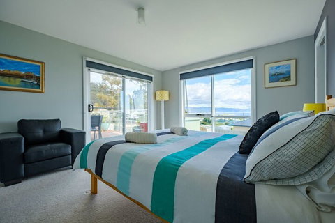 A1View Bicheno - Accommodation Nelson Bay 4