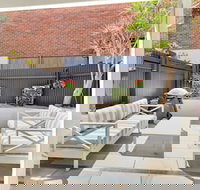 City Leafy Terrace - Accommodation Nelson Bay