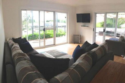 Villa Centrale - Accommodation Nelson Bay 5