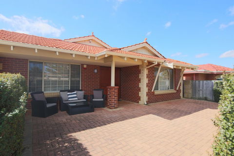 Mindarie Villa - Accommodation Nelson Bay 0
