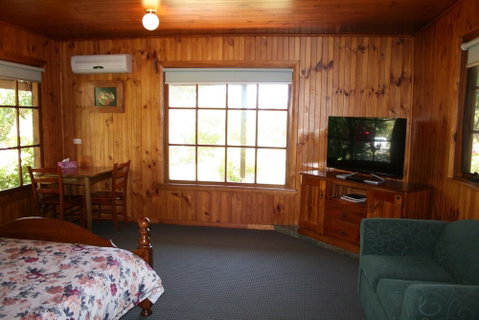 TasShacks - Accommodation Nelson Bay 6
