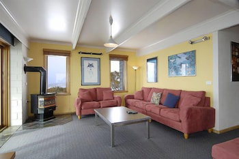 Alpine Haven 2 - Accommodation Nelson Bay 1