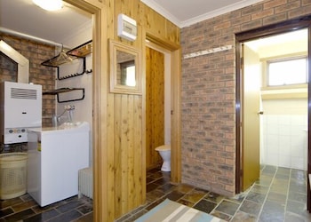 Alpine Haven 1 - Accommodation Nelson Bay 5