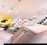 Euphoria House - Accommodation Nelson Bay