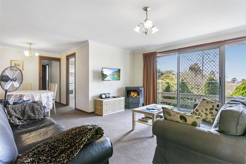 Wentworth Rose - Accommodation Nelson Bay 1
