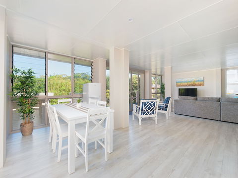 Bamboo Bay At Fingal Bay - Nelson Bay Accommodation.com 3