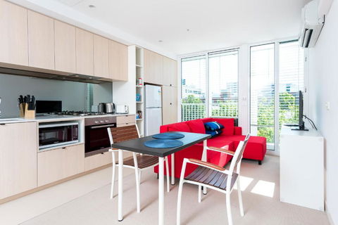 Amazing Location 1BR Apartment In Melbourne CBD - Nelsons Bay Accommodation 1