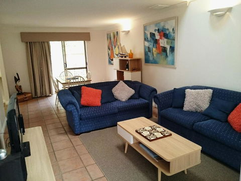 Beachside Apartment - Accommodation Nelson Bay 3