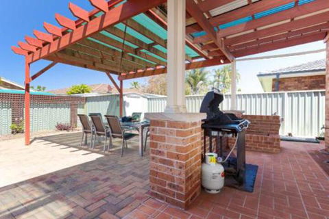 Rocky Pt Rd 83A Fingal Bay - Nelson Bay Accommodation.com 2