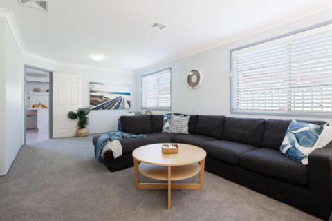 Rocky Pt Rd 83A Fingal Bay - Nelson Bay Accommodation.com 6