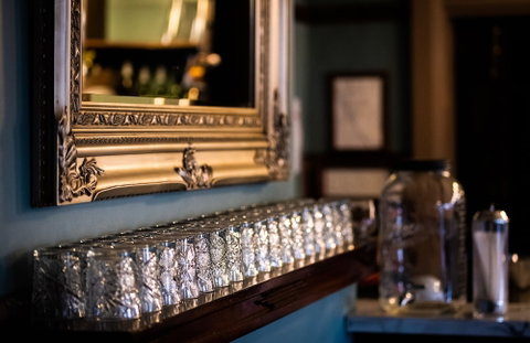 Royal Hotel West Wyalong - Accommodation Nelson Bay 1